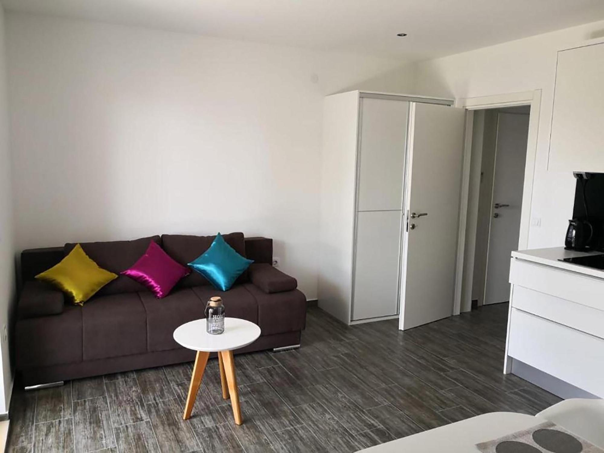 Apartments Domani Omis Luaran gambar