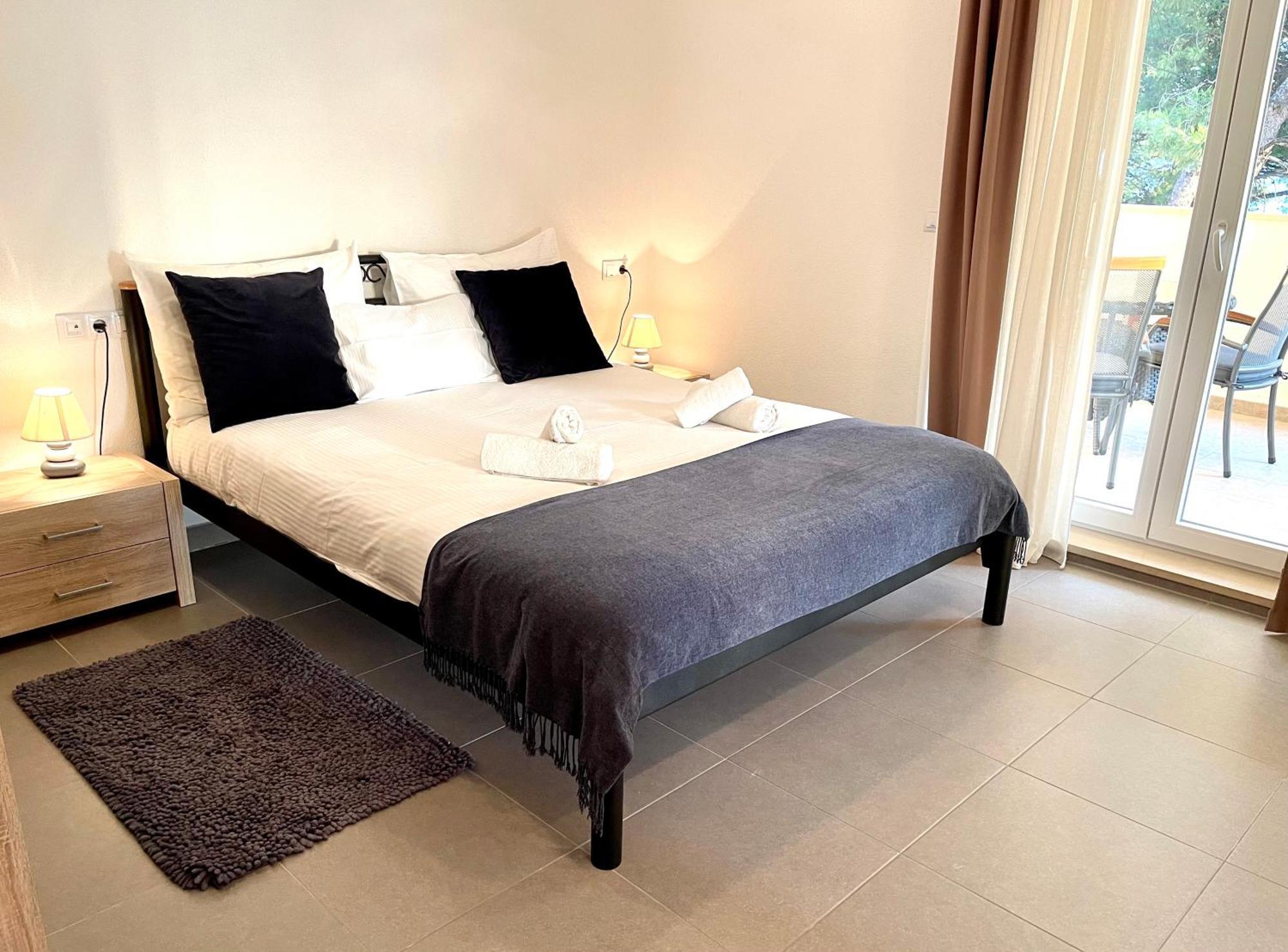 Apartments Domani Omis Luaran gambar